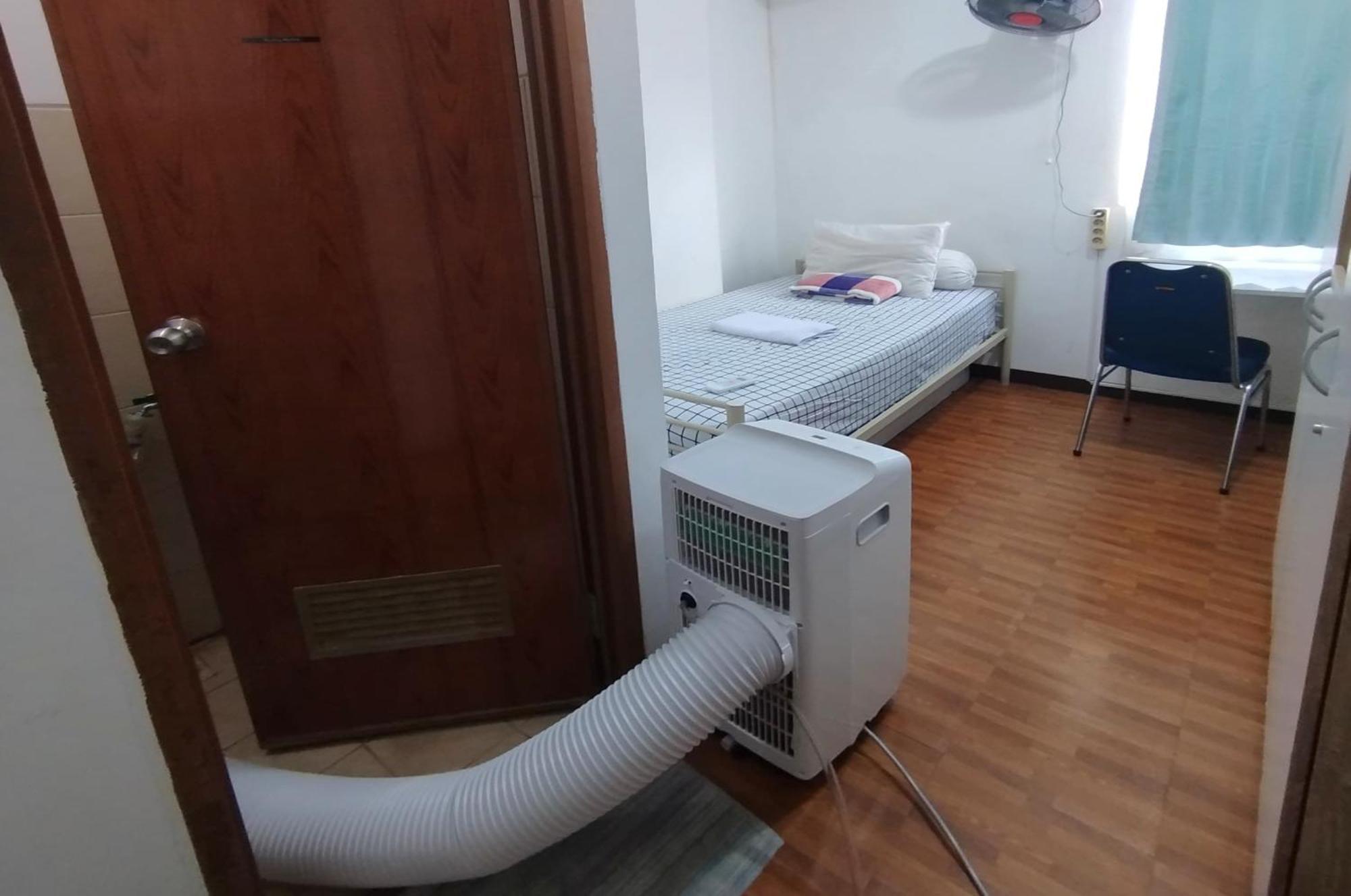 Amazing View Apartment At Kemayoran Jiexpo -Min Stay 3 Nights- Jakarta Exteriör bild